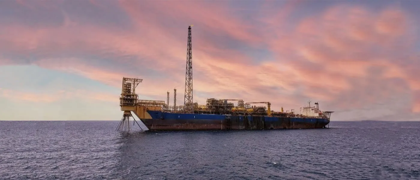 Sealing of offshore vessels and floating facilities Sealing of offshore vessels and floating facilities